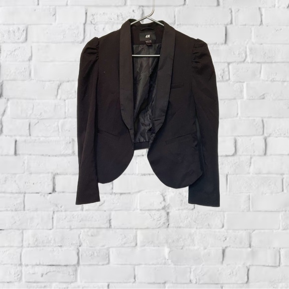 Black Pouf sleeve black blazer- size 6 - Picture 3 of 6